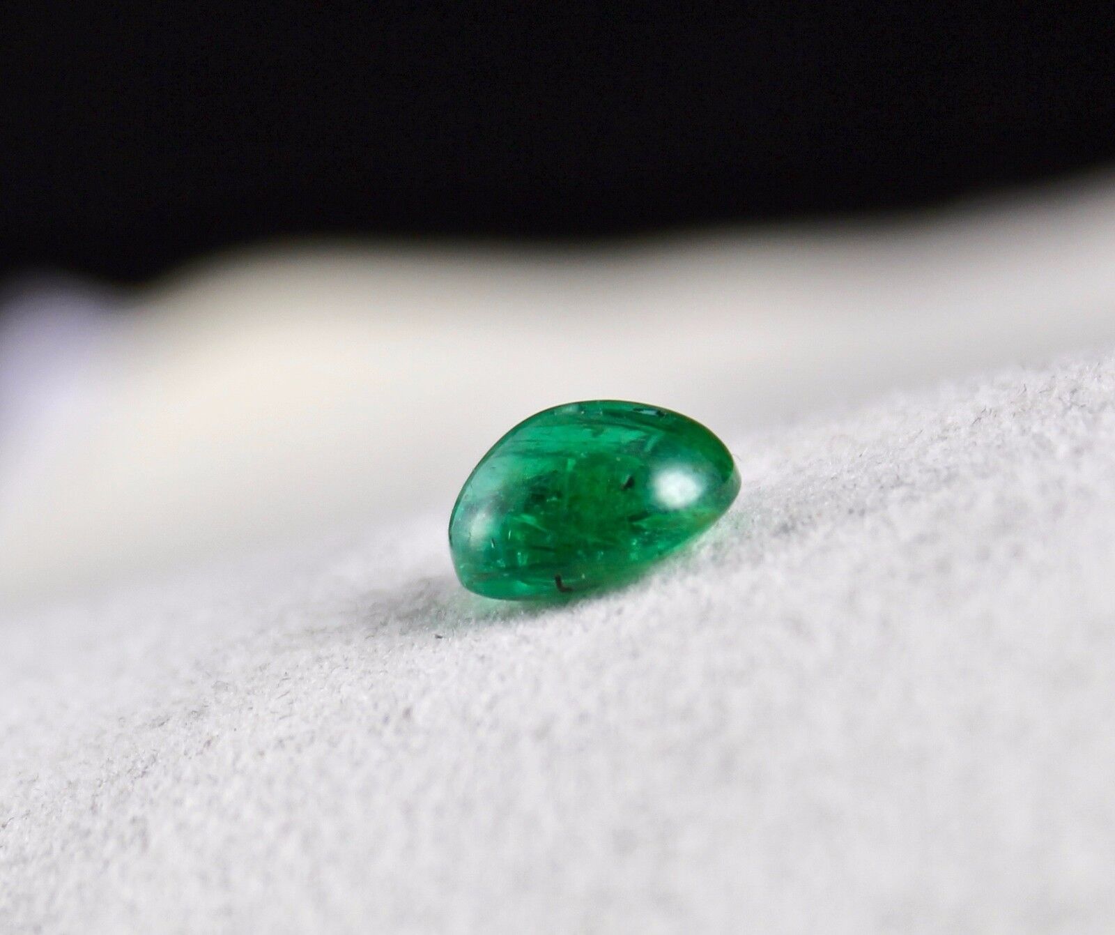 Natural Zambian Emerald Oval Cabochon 3.71 Ct Loose Gemstone For Ring Pendant