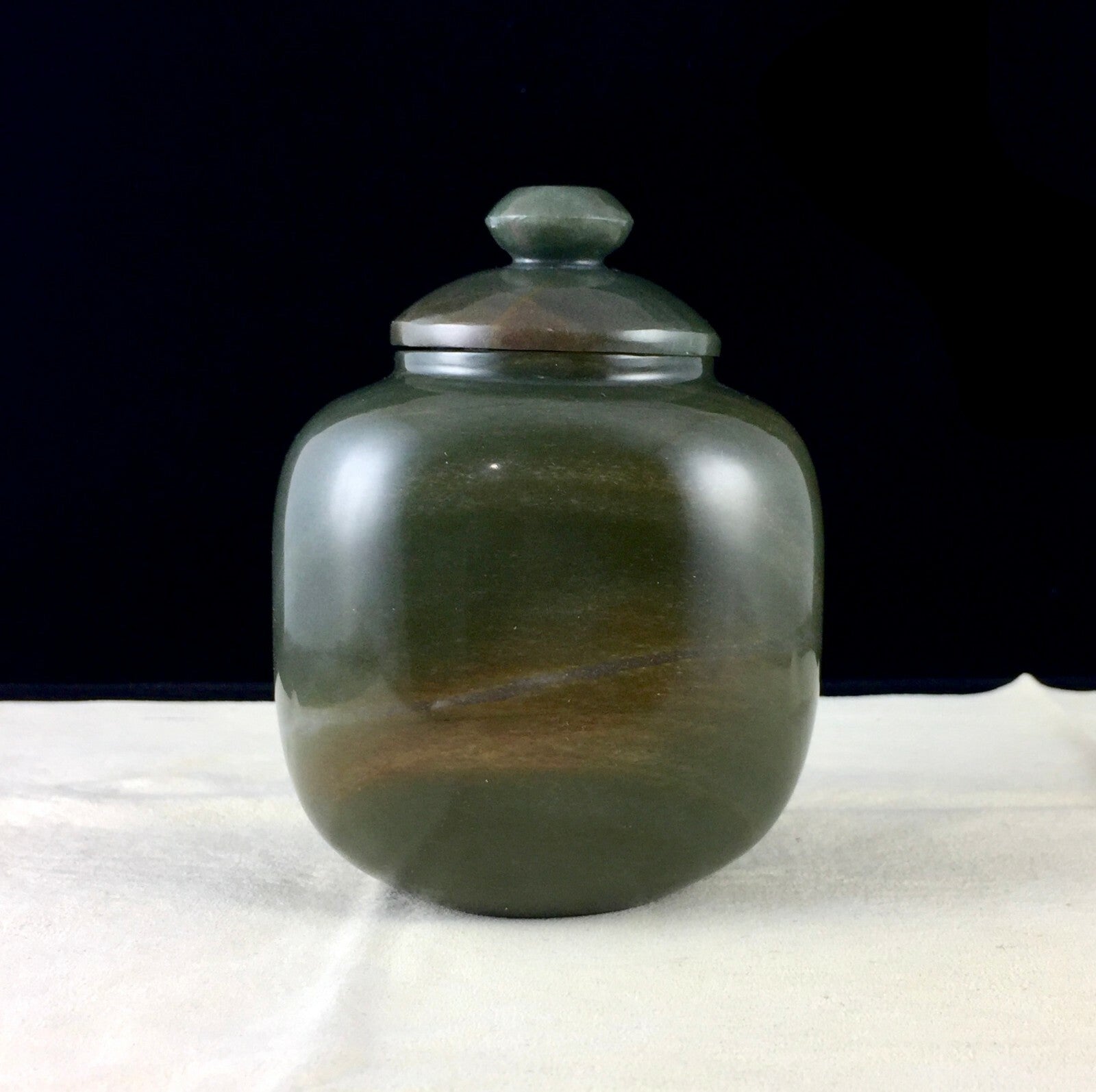 Handcrafted 4.5" Natural Agate Gemstone Carved Pot 2215 Ct Home Decor