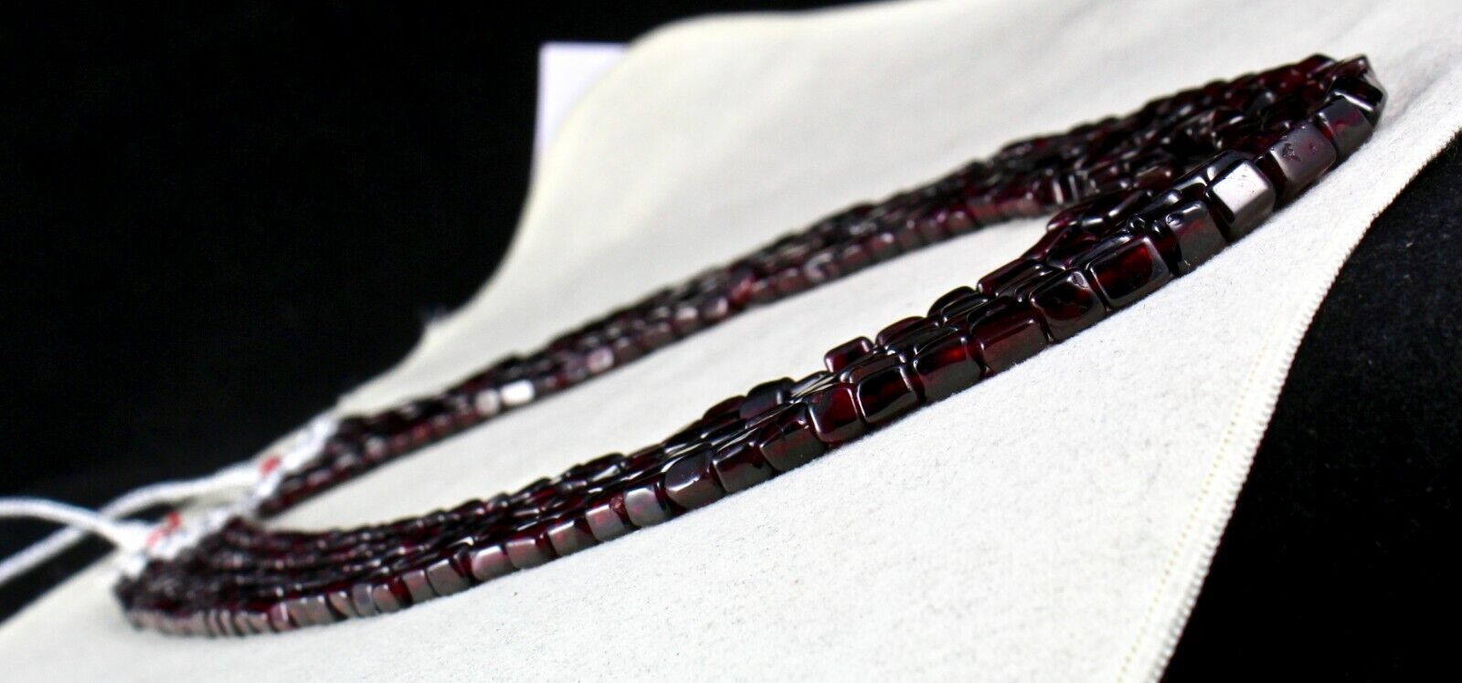 NATURAL GARNET BEADS SQUARE 5 LINE 842 CARATS GEMSTONE FASHION LADIES NECKLACE