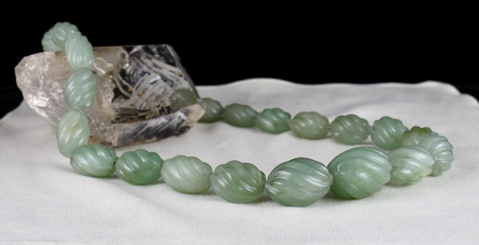 Vintage Natural Aventurine Jade 1006 Ct Oval Beaded Carved Gemstone Necklace