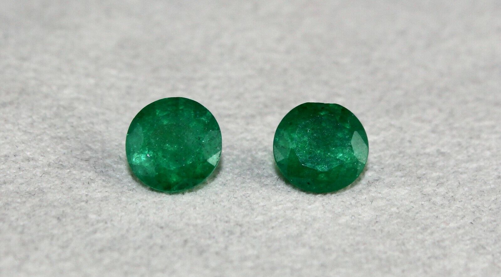 NATURAL ZAMBIAN EMERALD ROUND PAIR 2 PCS 4.41 CARATS LOOSE GEMSTONE FOR EARRING