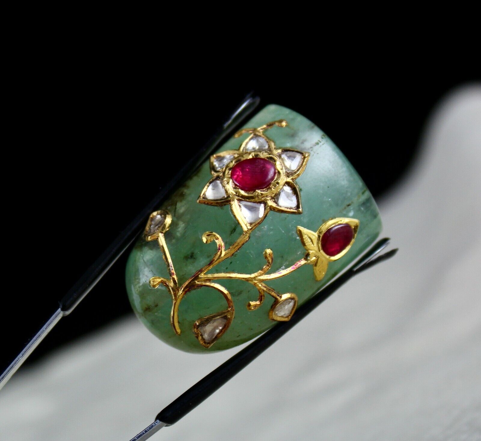 Mughal Natural Emerald Cabochon Gemstone Ruby Diamond 22k Gold Pendant Design