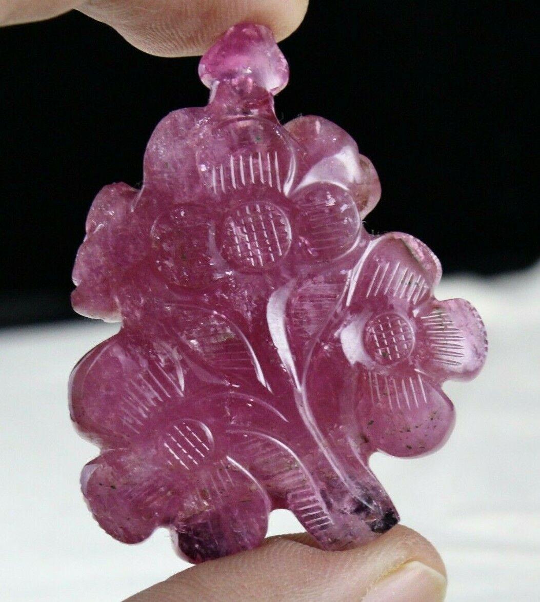 NATURAL PINKISH TOURMALINE CARVED FLOWER 103.90 CARATS OLD GEMSTONE PENDANT