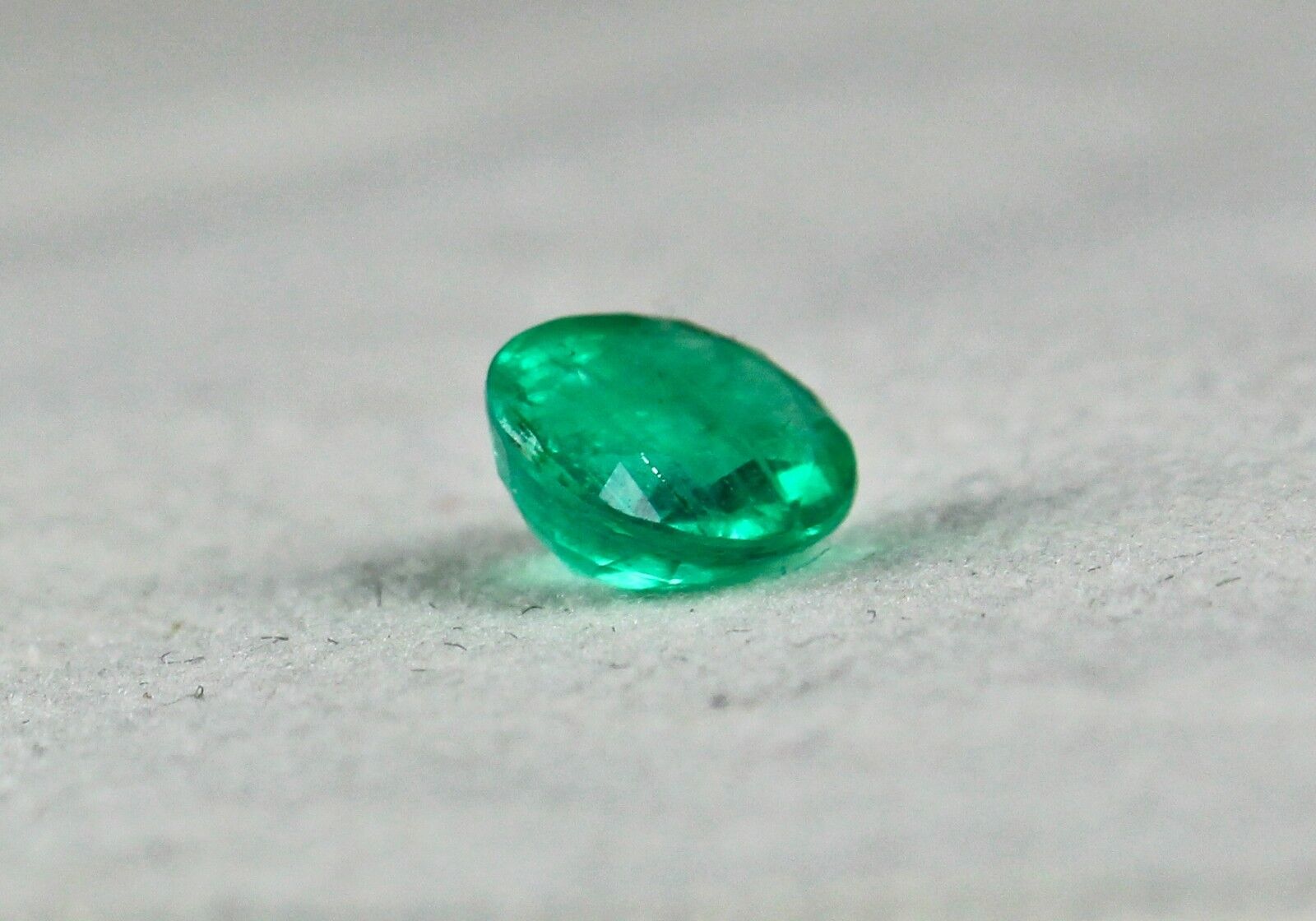 Natural Zambian Emerald Oval Cut 7.5mm 1.14 Cts Untreated Gemstone Ring Pendant