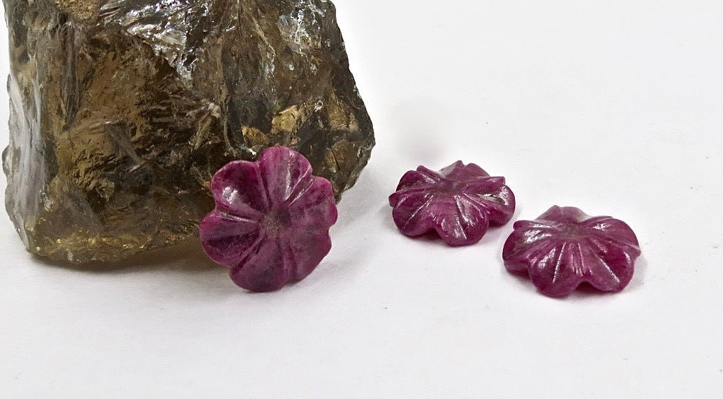 Natural Ruby 25 Ct Carved Flower Design Ring Pendant Earring Set