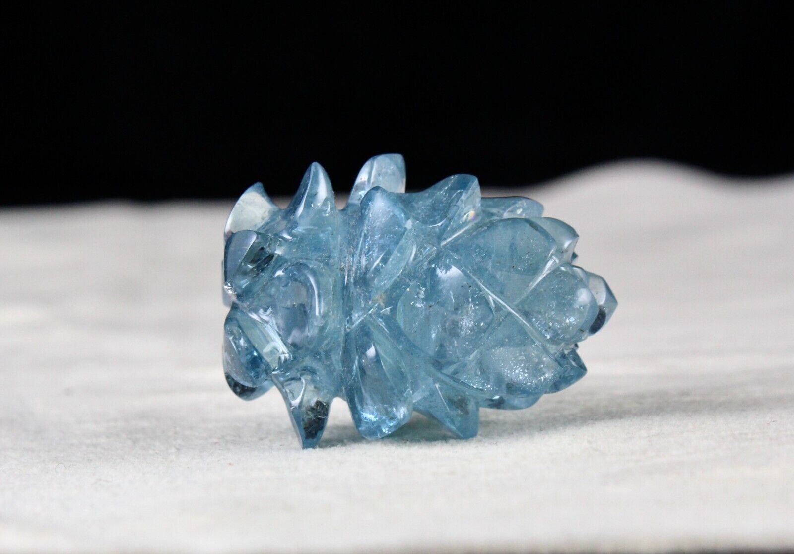 NATURAL BLUE AQUAMARINE CARVED FLOWER 92.41 CTS GEMSTONE FOR PENDANT DESIGNING