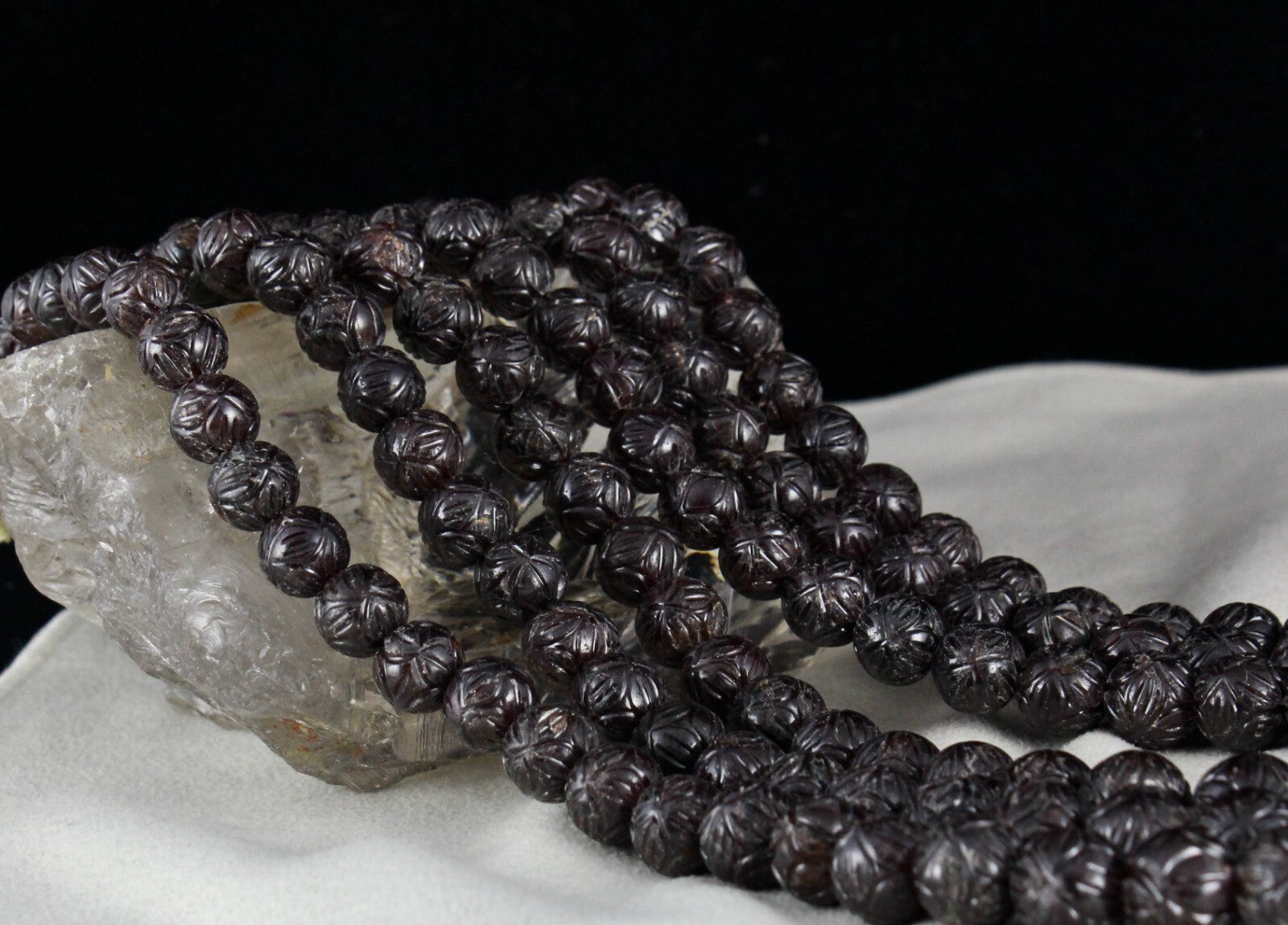 Certified Natural Red Garnet 1686ct Sterling Silver Carved Beads Necklace