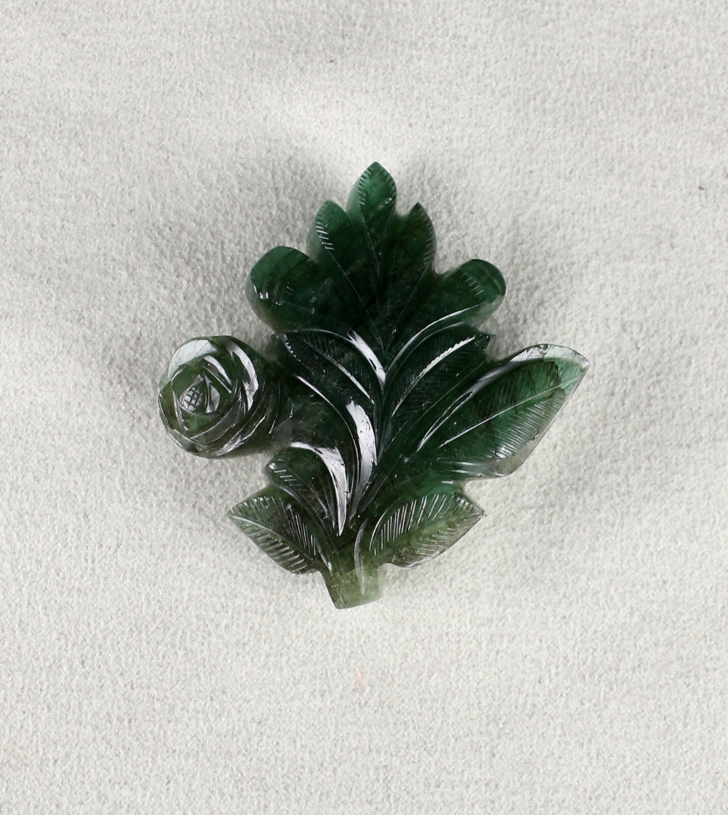 Certified Natural 103.40 Ct Zambia Emerald Carved Leaf Big Gemstone For Pendant