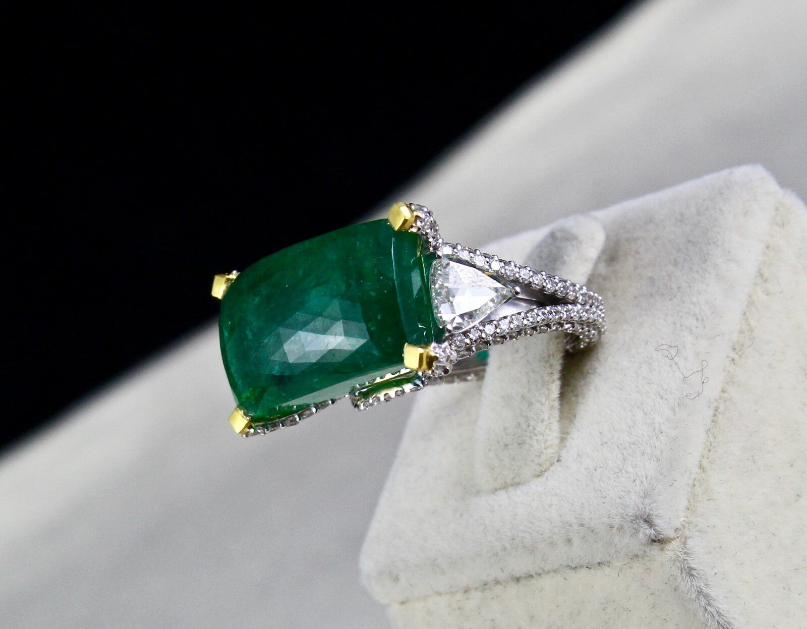 Certified Natural Emerald 23 Ct Rosecut Natural Diamond 18k Gold Important Ring