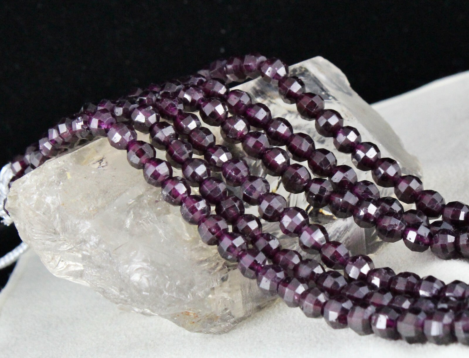 Natural Garnet Round Faceted Beads 867ct Gemstone Ladies Necklace