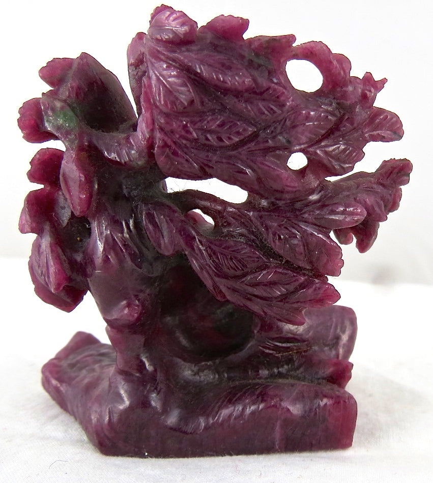 57x49mm Natural African Ruby Lady Figure 428ct Gemstone Statue Home Decor