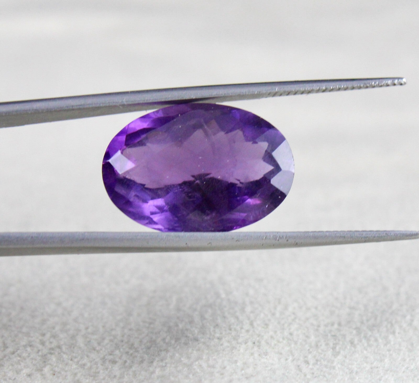 Natural Amethyst Oval Cut 21mm 15.31ct Purple Gemstone For Ring Pendant