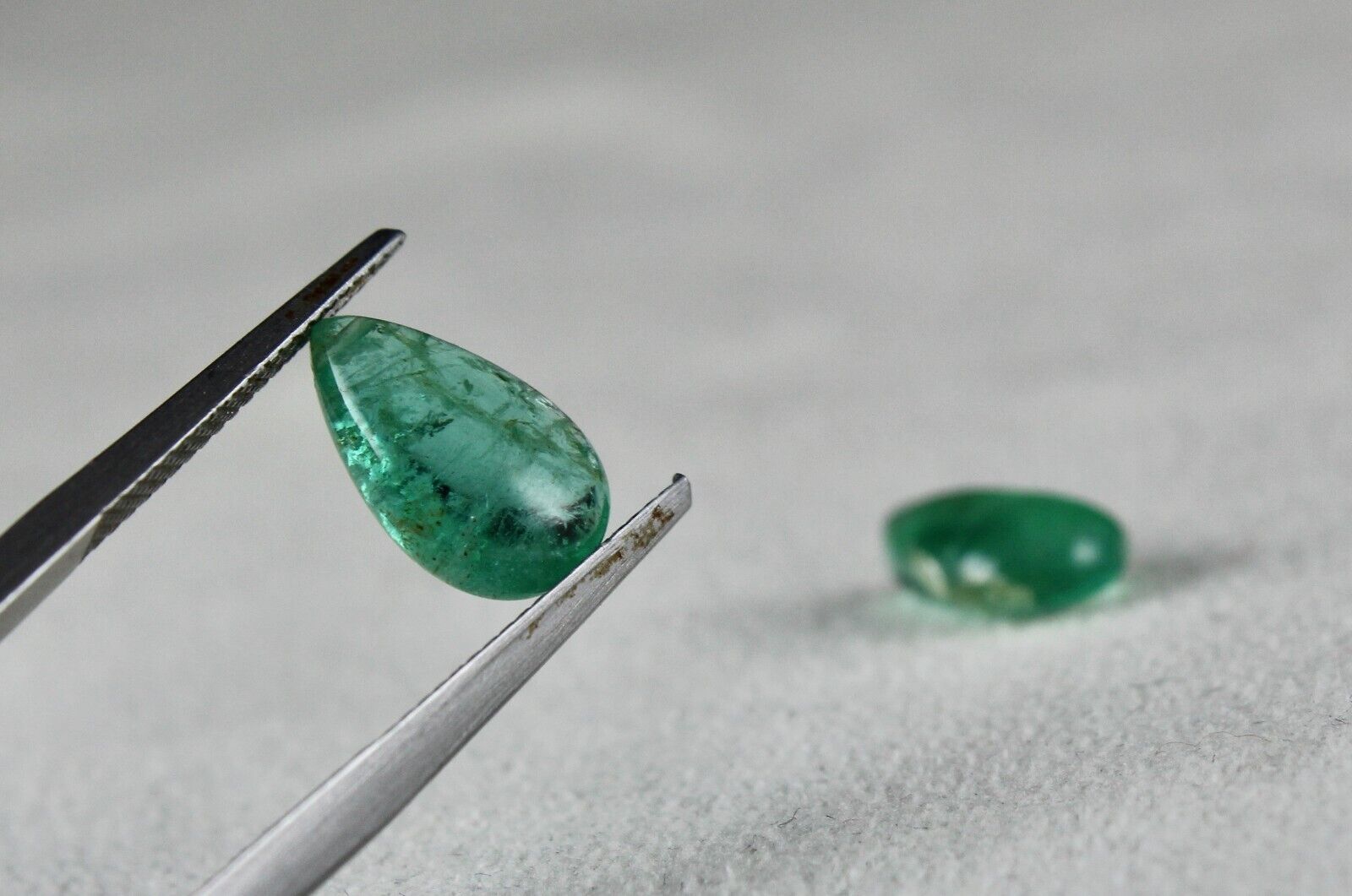 Natural Emerald Pair Teardrop 6.37 Ct Hanging Drilled Gemstone Earring Designing