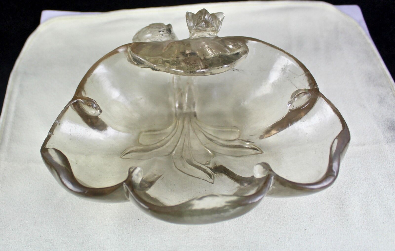 ANTIQUE NATURAL ROCK CRYSTAL QUARTZ LOTUS CARVED 4250CT GEMSTONE BOWL HOME DECOR