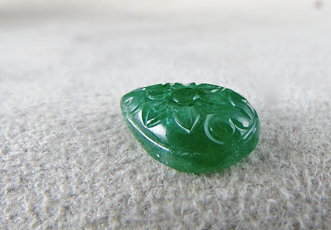 17X11 MM NATURAL ZAMBIA EMERALD PEAR CARVED 6.50 CARAT GEMSTONE FOR RING PENDANT