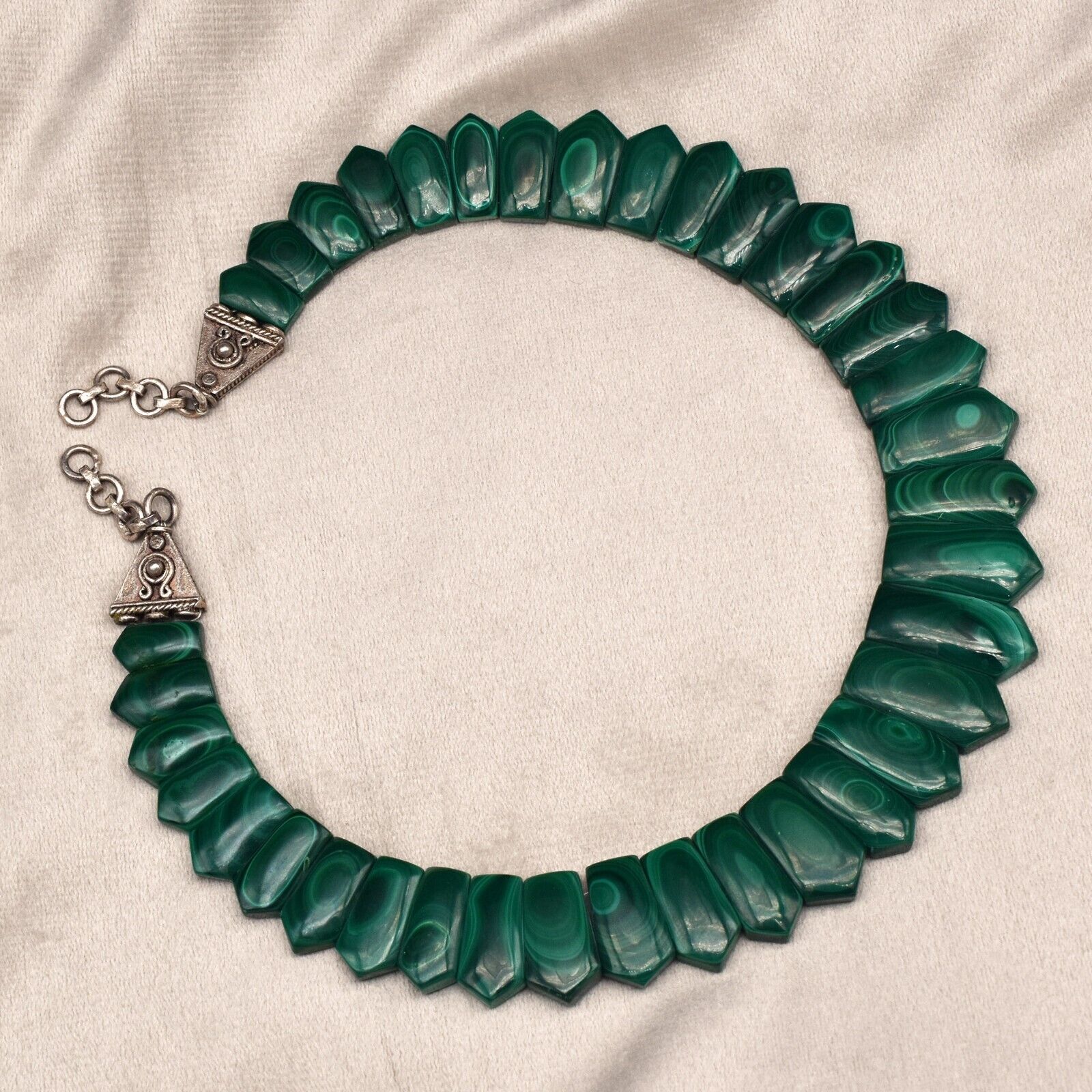 Natural Green Malachite Flat Cut 628 Ct Fine Gemstone Semi Precious Necklace