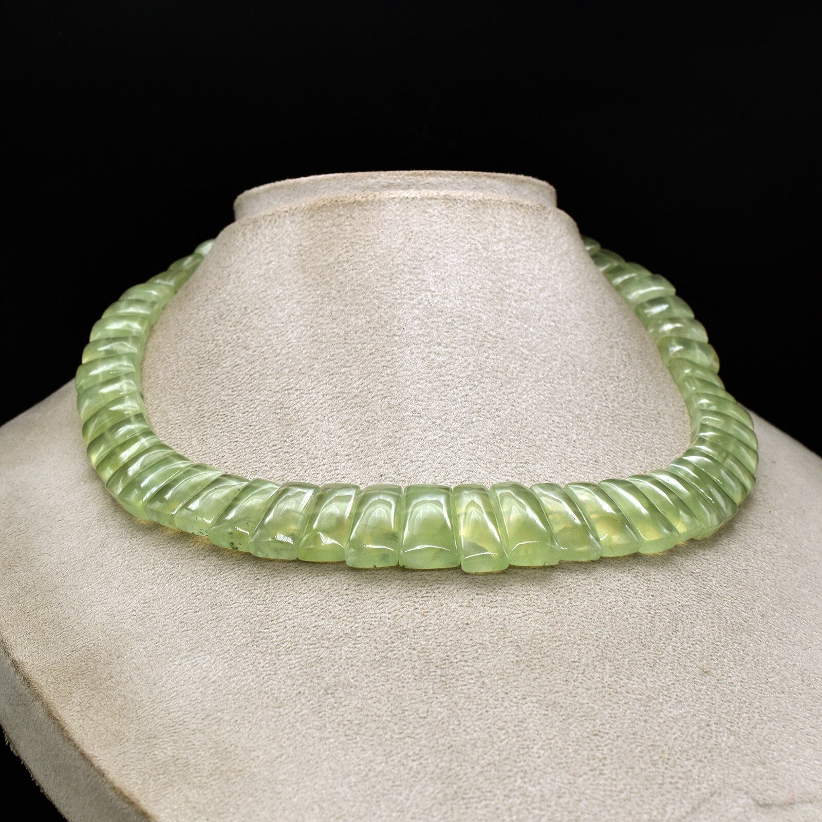 Certified Natural Green Prehnite 574 Ct Semi Precious Fine Necklace