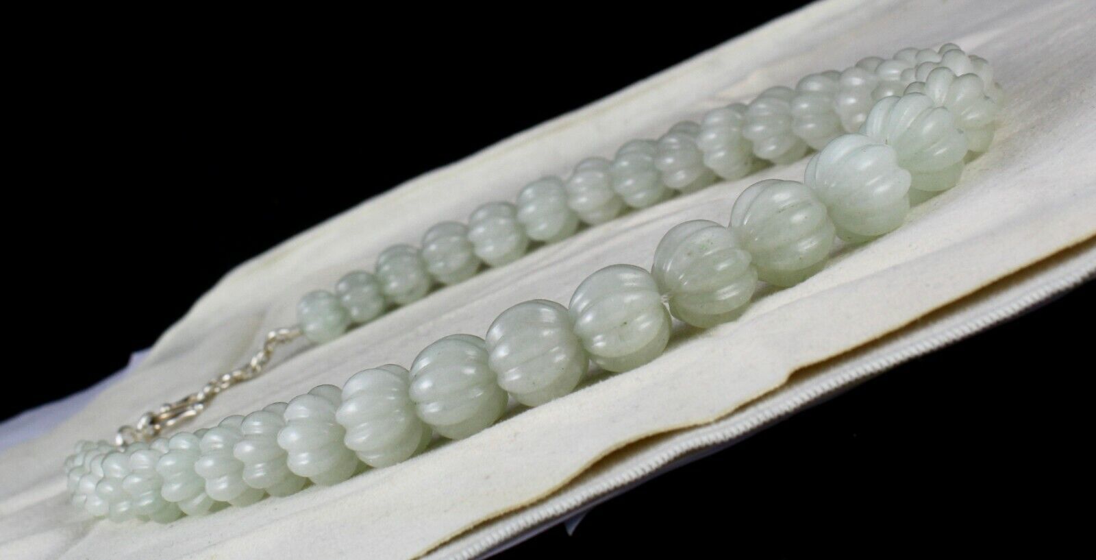 NATURAL INDIAN JADE MELON CARVED BEADS 1 L 828 CARATS GEMSTONE SILVER NECKLACE