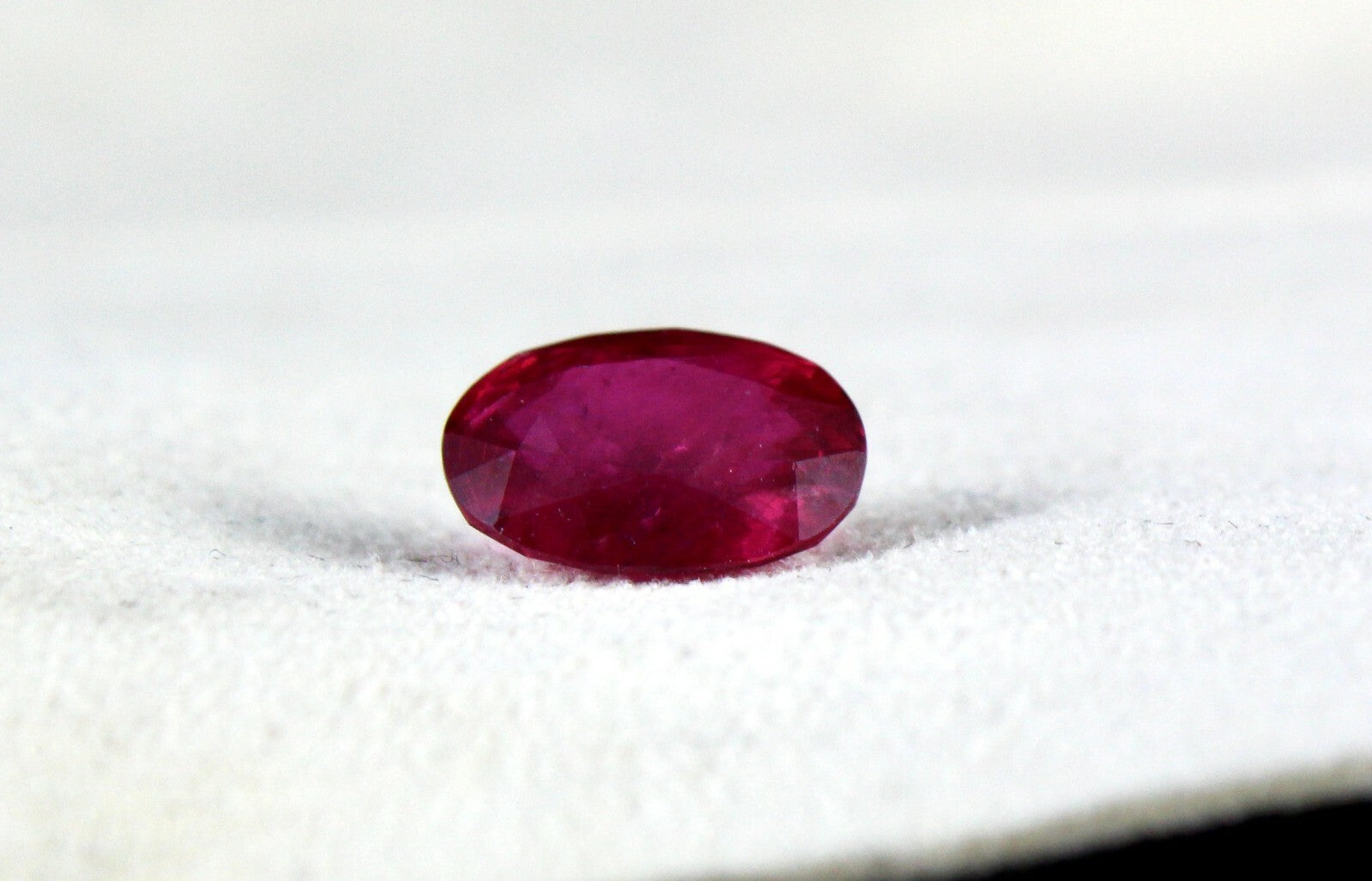 Certified Heated Burmese Ruby 4.06 Ct Oval Gemstone Ring Pendant
