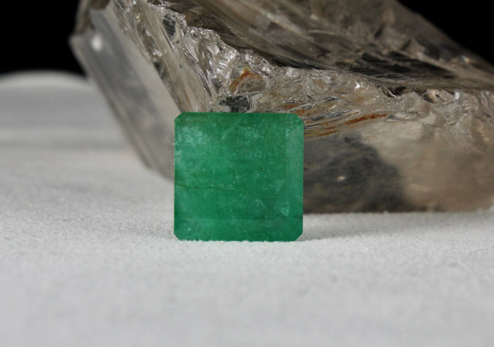 Certified Natural Unheated Emerald 19.47ct Square Cut Gemstone For Ring/pendant
