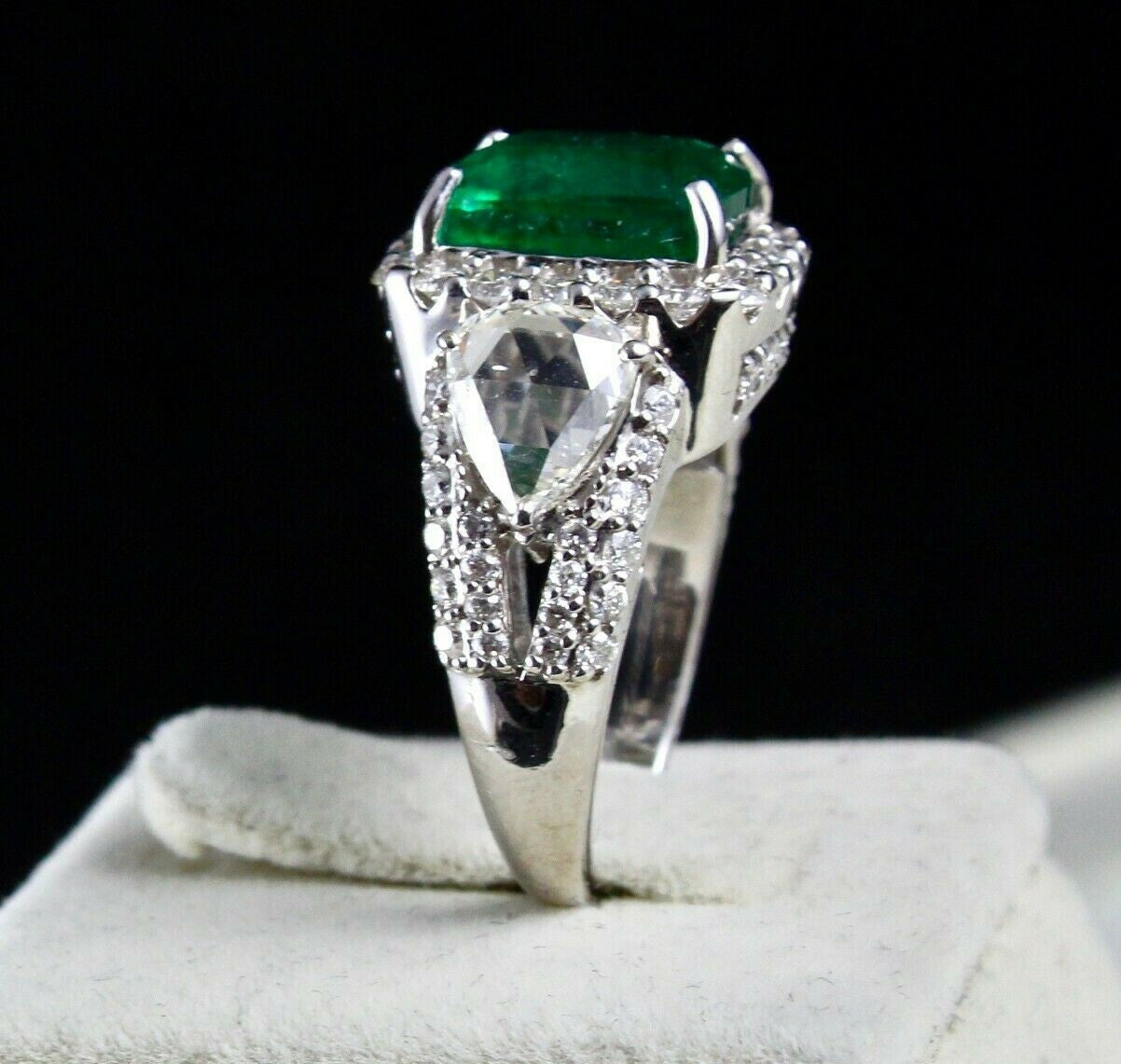 Certified Natural Zambia Emerald Cushion 4.87ct Natural Diamond 18k Gold Ring