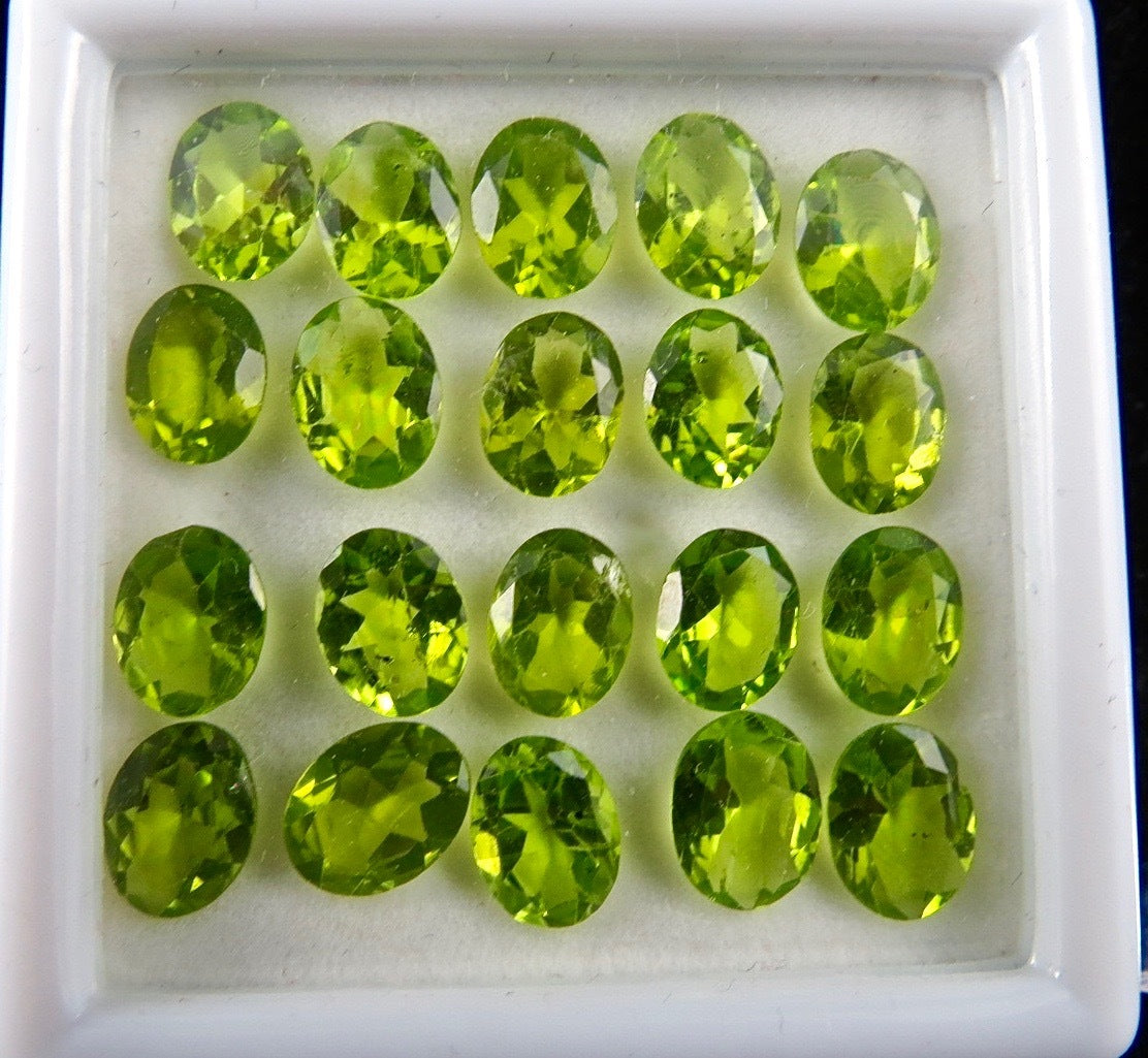 Natural Peridot Oval Cut 9x7 Mm 20 Pcs 31 Cts Gemstones For Ring Earring Pendant