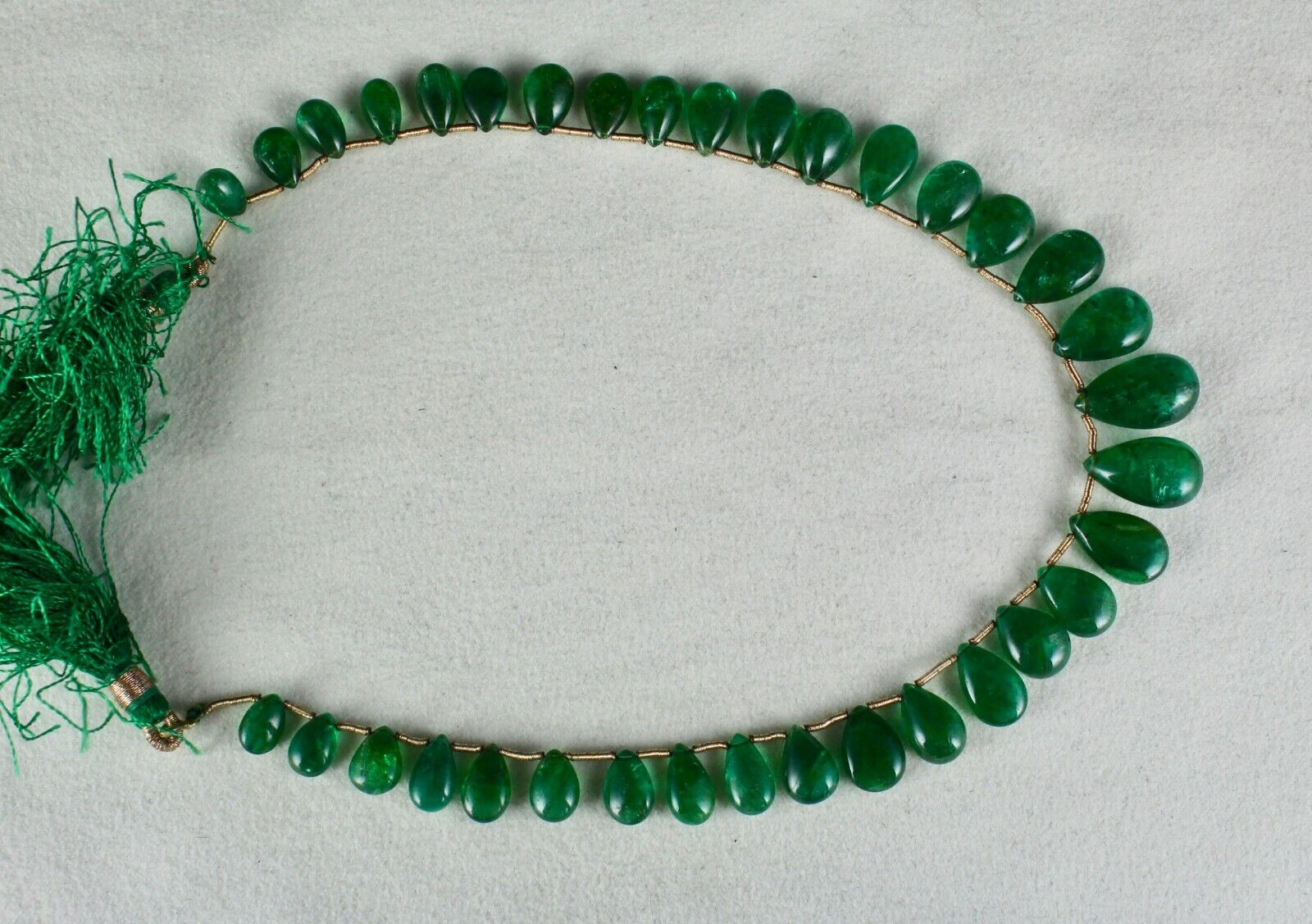 Natural Zambia Emerald Teardrop 35 Pc 83.20 Ct Gemstone Hanging Necklace