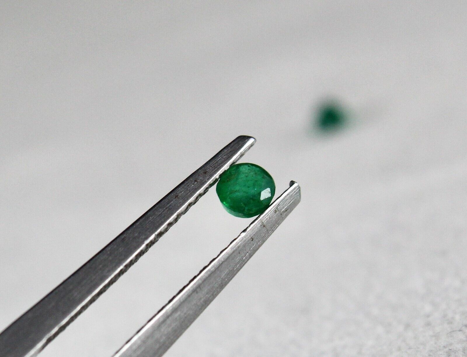 Natural Zambian EMERALD Round Cut 90 pc 12.75 Carats 3.80-2.90 mm Loose Gemstone