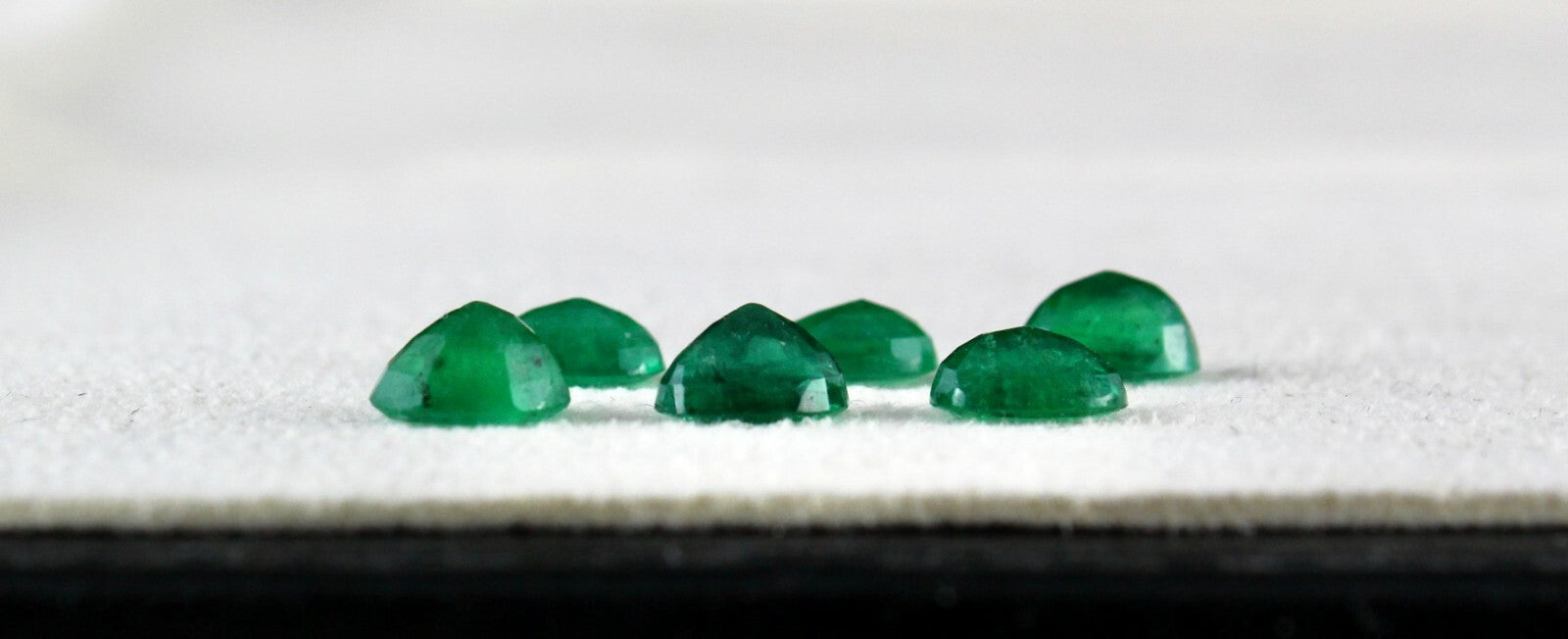 Certified Natural Zambia Emerald Oval 7x5mm 6pcs 5.05ct Loose Gemstone Design