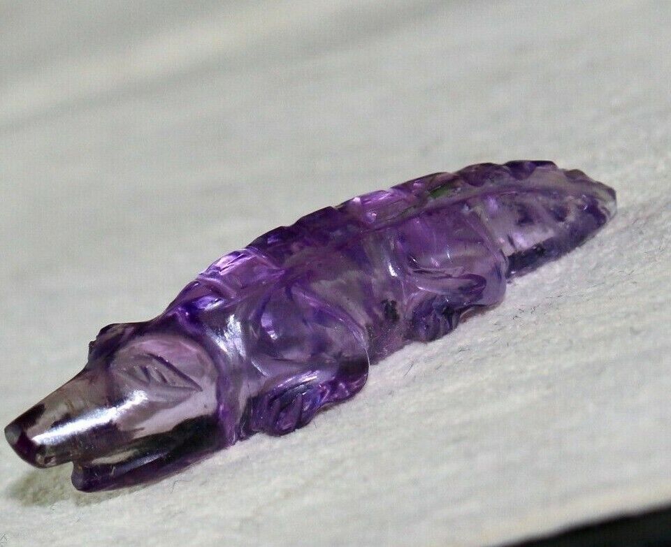 NATURAL BRAZILIAN AMETHYST CARVED CROCODILE 22.82 CARATS GEMSTONE PENDANT DESIGN