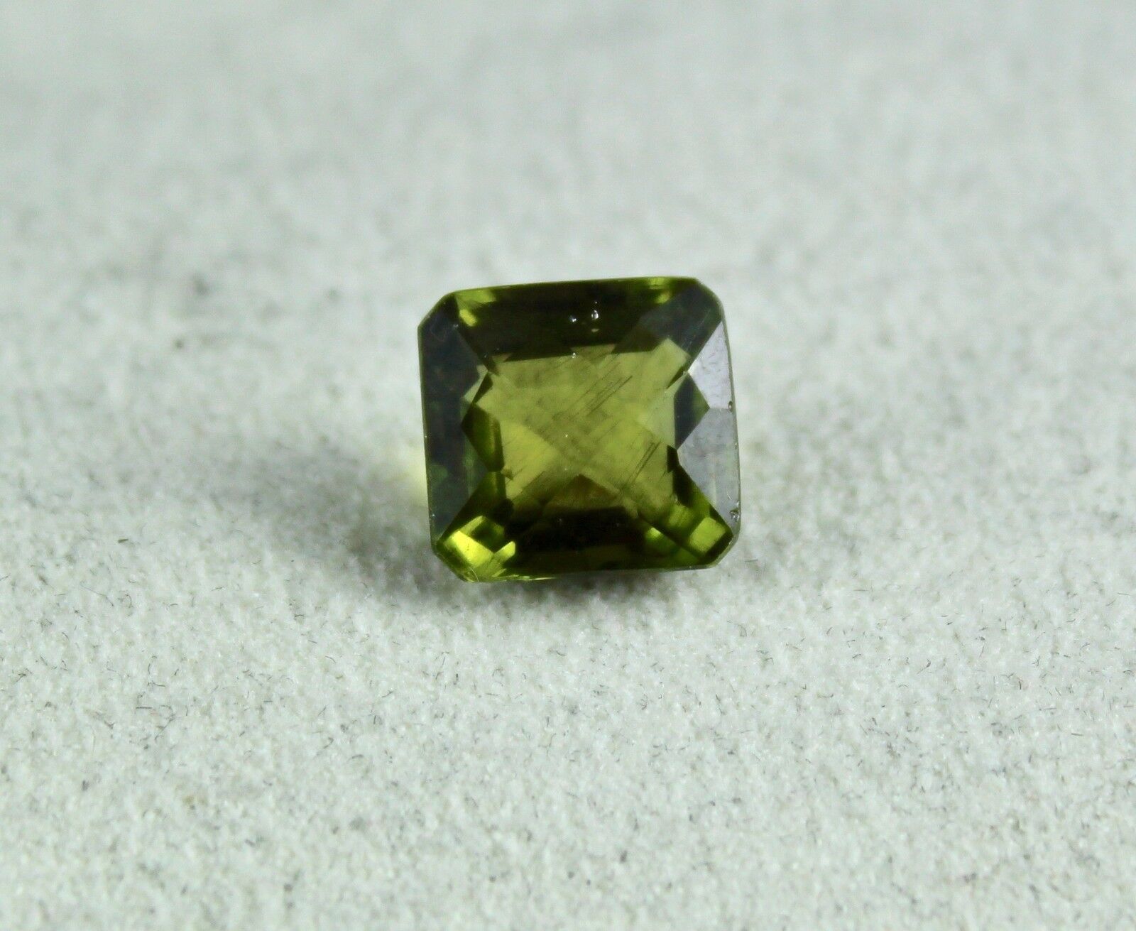 NATURAL GREEN TOURMALINE SQUARE CUT 7.79 CARATS FINEST GEMSTONE RING PENDANT