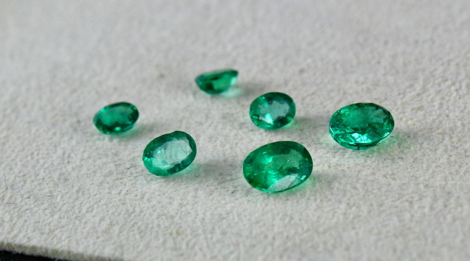 Natural Zambia Emerald 6 Pcs 3.08 Cts Oval Cut Loose Gemstone Certified Earrings