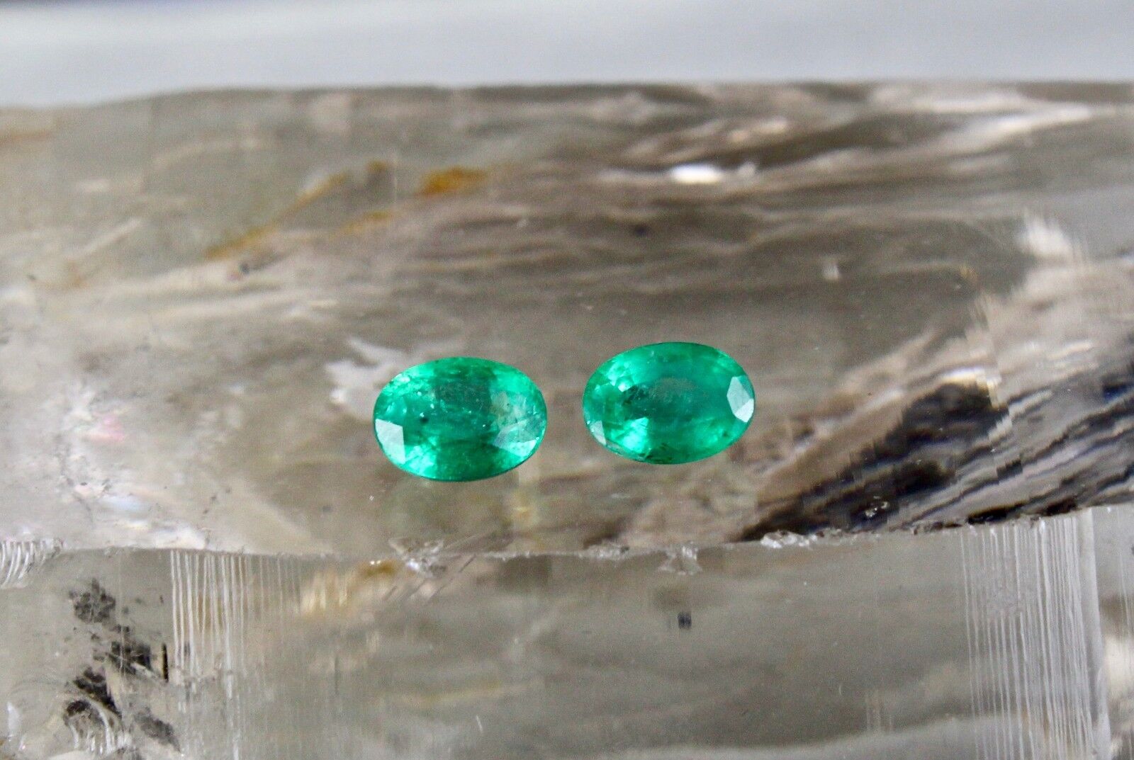 Natural Zambia Emerald Oval Pair 8X6mm 2.68 Ct Loose Gemstone For Earring Design