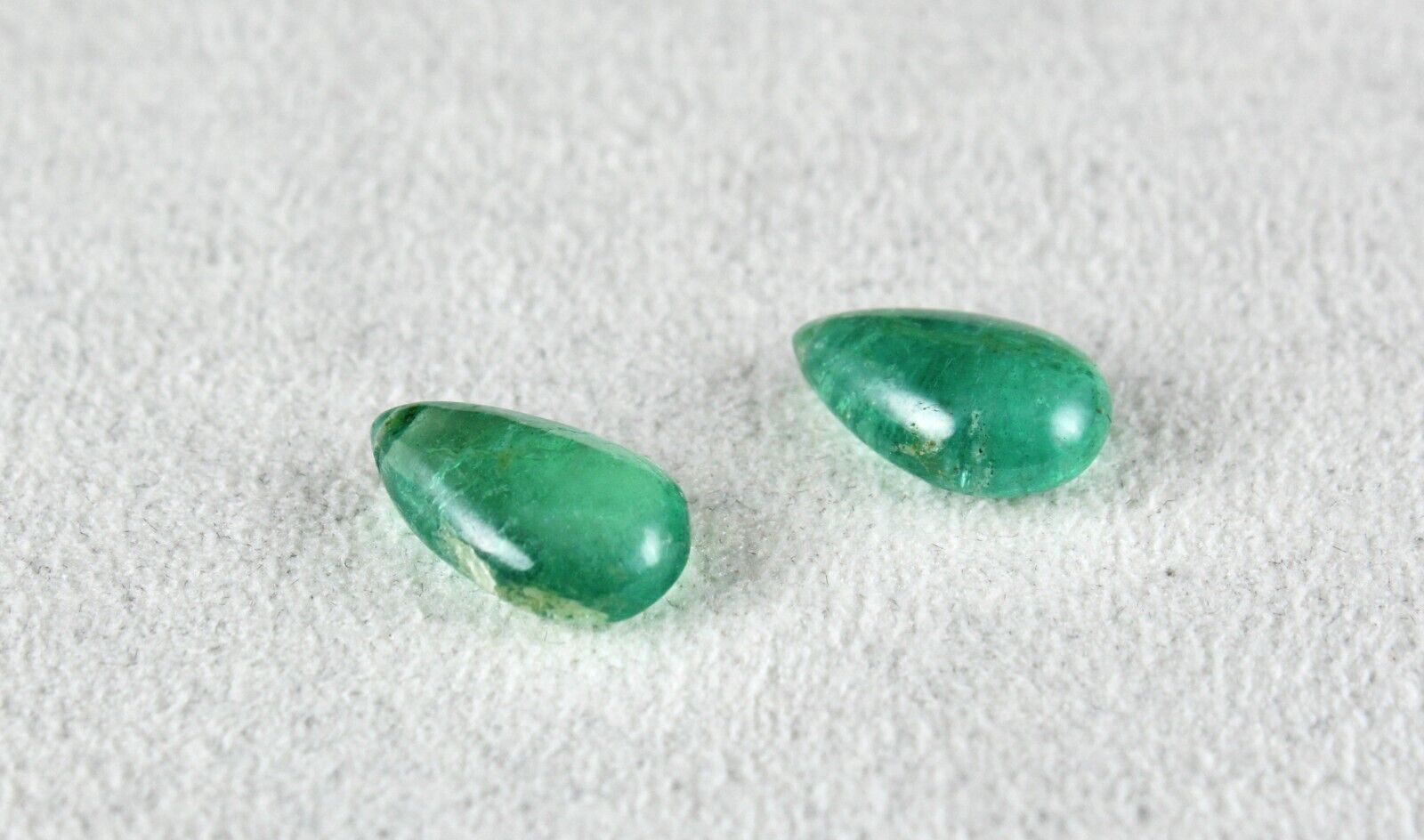 NATURAL EMERALD PAIR TEAR DROP 6.37 CTS HANGING DRILLED GEMSTONE EARRING DESIGN