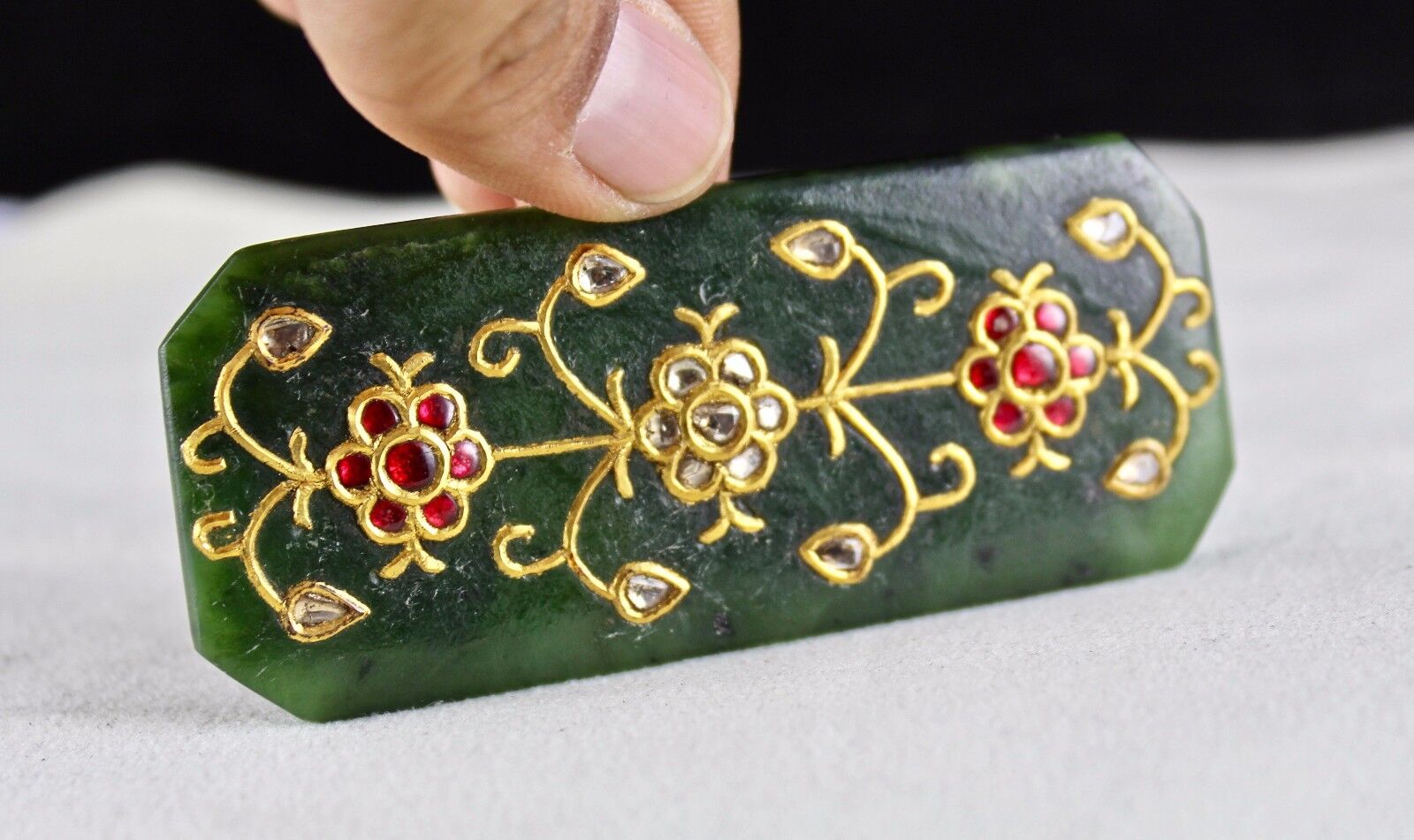 OLD NAURAL NEPHRITE JADE PENDANT STUDDED WITH DIAMOND & COLOR STONE IN 22K GOLD