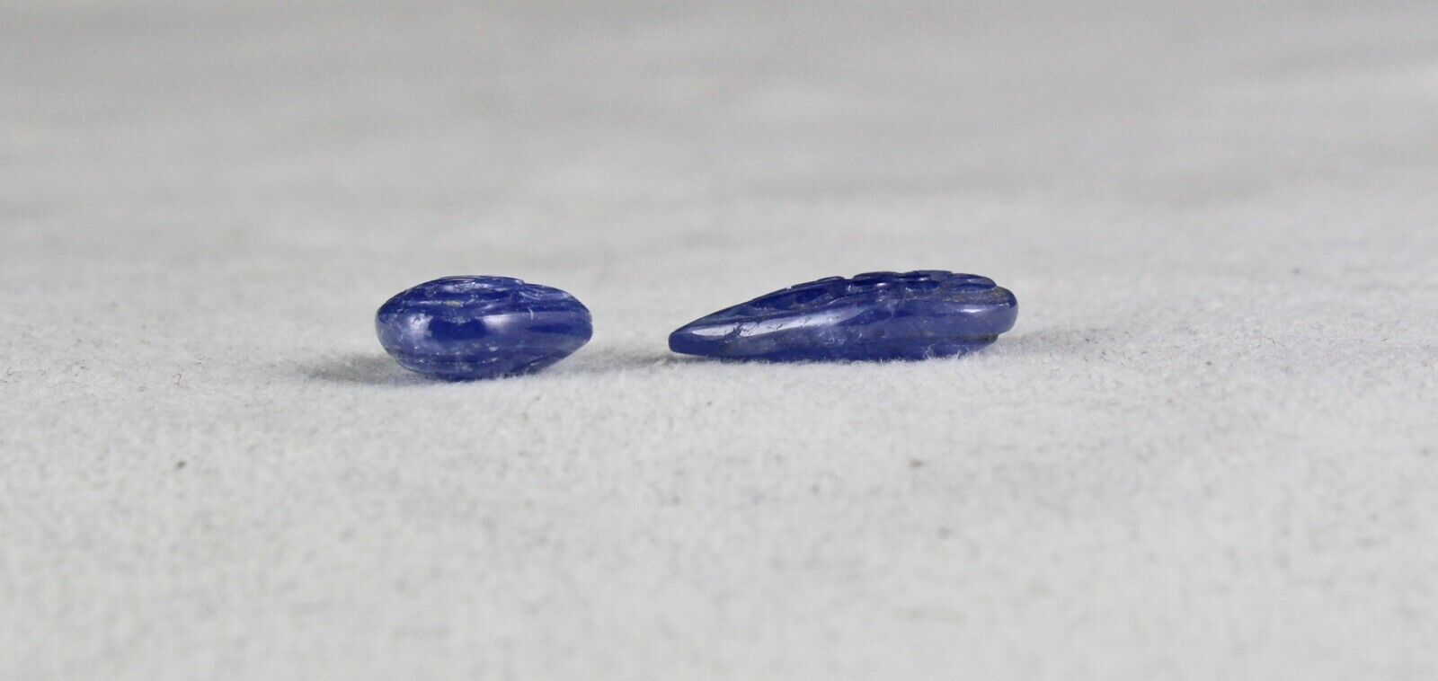 NATURAL UNHEAT BLUE SAPPHIRE CARVED 15.15 CARATS GEMSTONE PENDANT DESIGNING