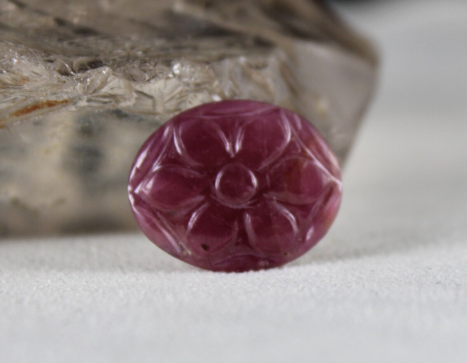 Natural Ruby Carved Oval 20 mm 17.60 Carats Loose Gemstone For Pendant RIng