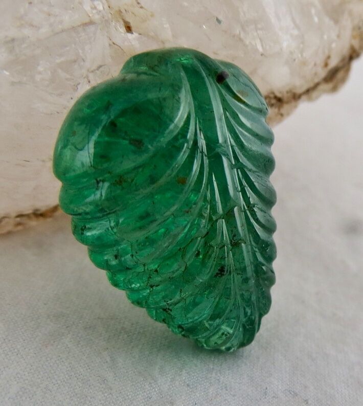 GTL CERTIFIED NATURAL ZAMBIAN EMERALD CARVED LEAF 31.85 CTS GEMSTONE FOR PENDANT