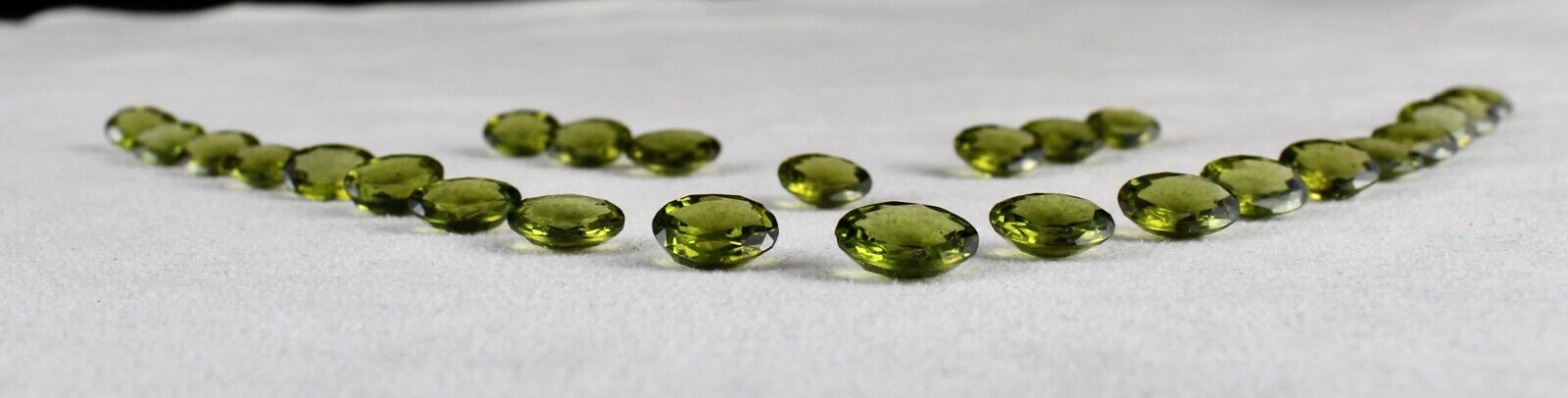 Natural Peridot Oval Cut 11x9mm 26 Pc 60.86 Ct Green Gemstone Ring Earring Set