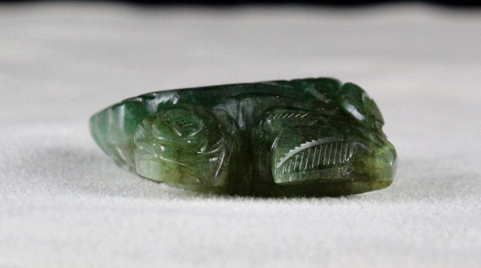 Natural Zambia Emerald Carved Leaf 103.40 Ct Big Gemstone For Hanging Pendant