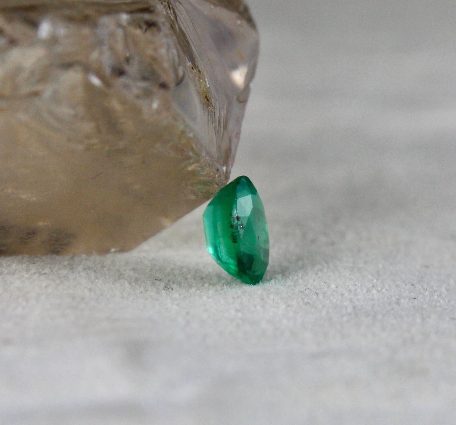 Natural Zambian Emerald 1.12ct Oval Cut Gemstone Ring Pendant