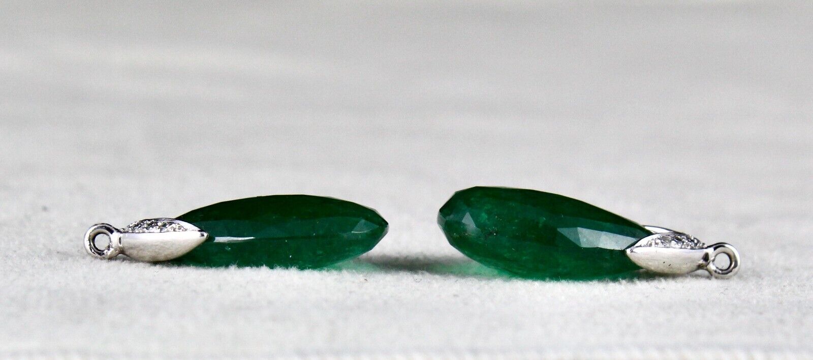 NATURAL EMERALD PAIR TEAR DROP 18.30 CTS HANGING STONE DIAMOND 18K GOLD EARRING