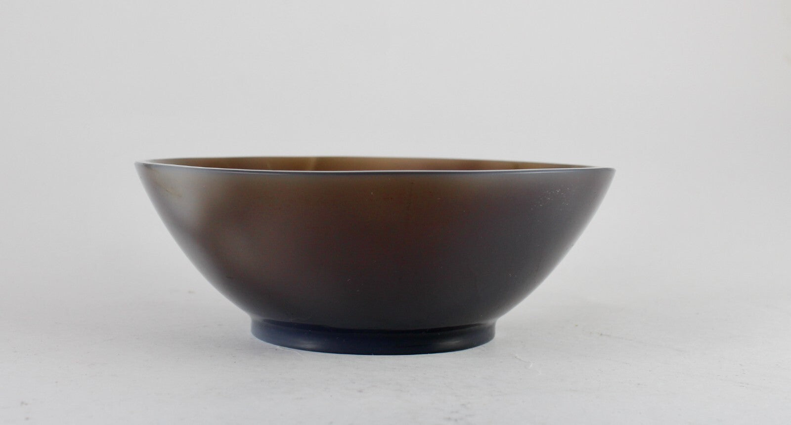 Natural Chalcedony 1230ct Handcrafted Round Bowl Home Decor Designer Piece