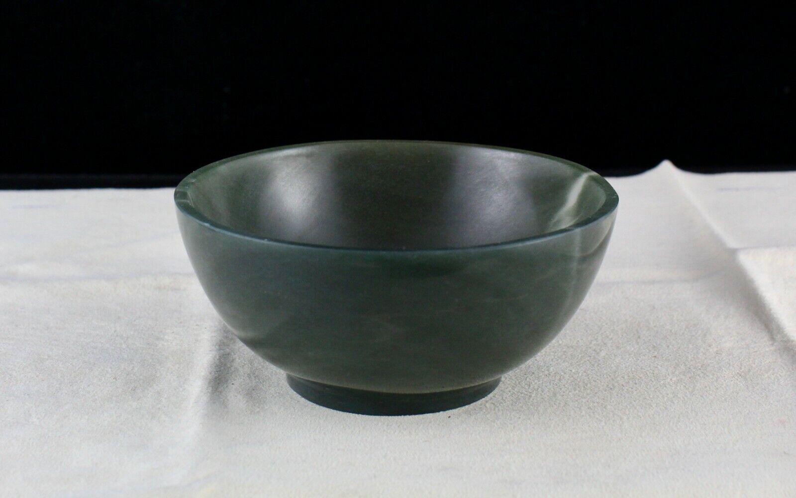 HOME DECOR NATURAL GREEN AGATE 835 CARATS DESIGNER HAND CRAFT CARVED FANCY BOWL