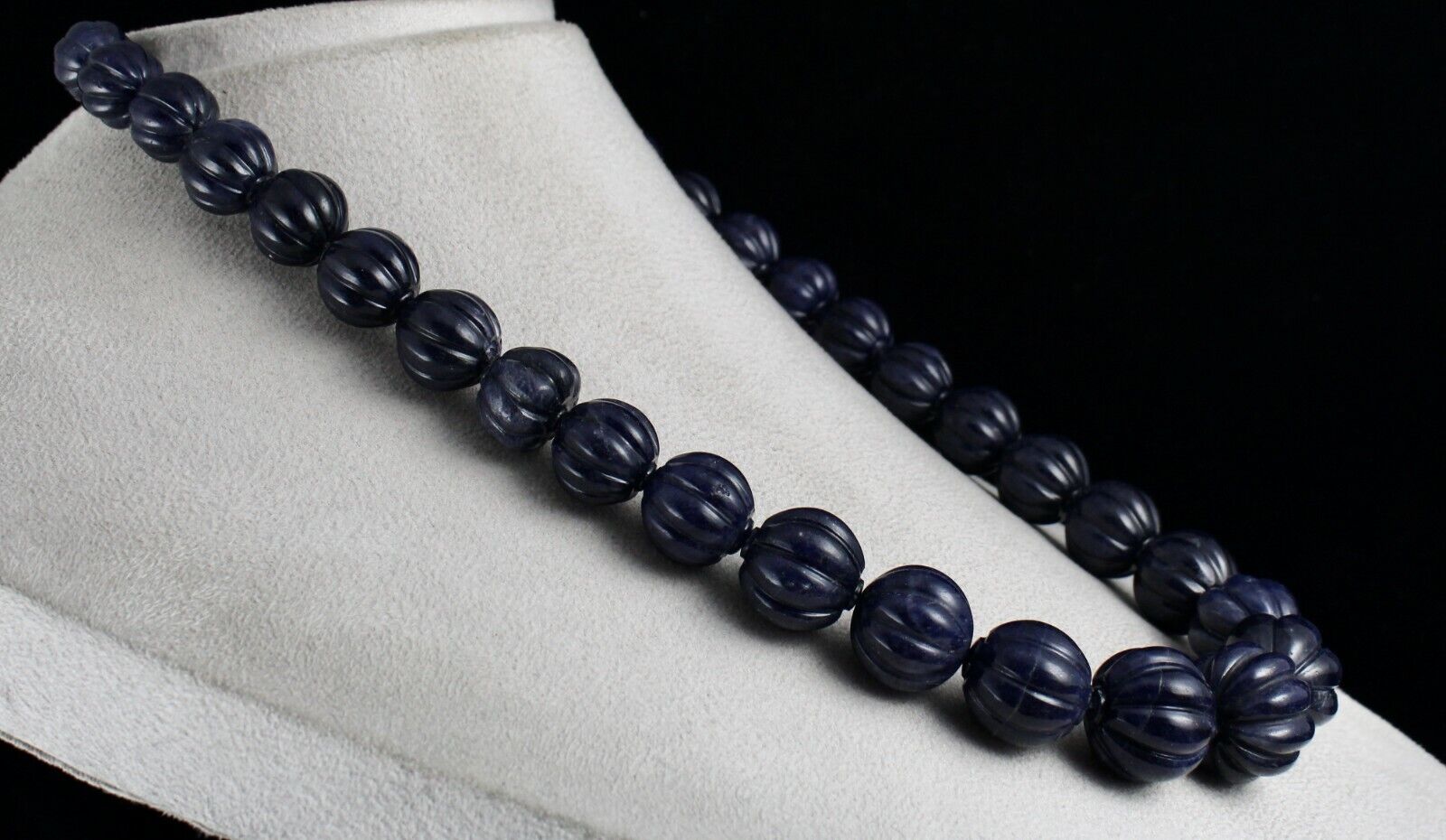 NATURAL BLUE JADE BEADS CARVED ROUND GEMSTONE 1 LINE 1001 CARATS SILVER NECKLACE