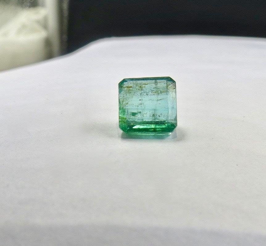 Vintage Natural Emerald 4.23 Ct Square Cut Gemstone For Ring Pendant