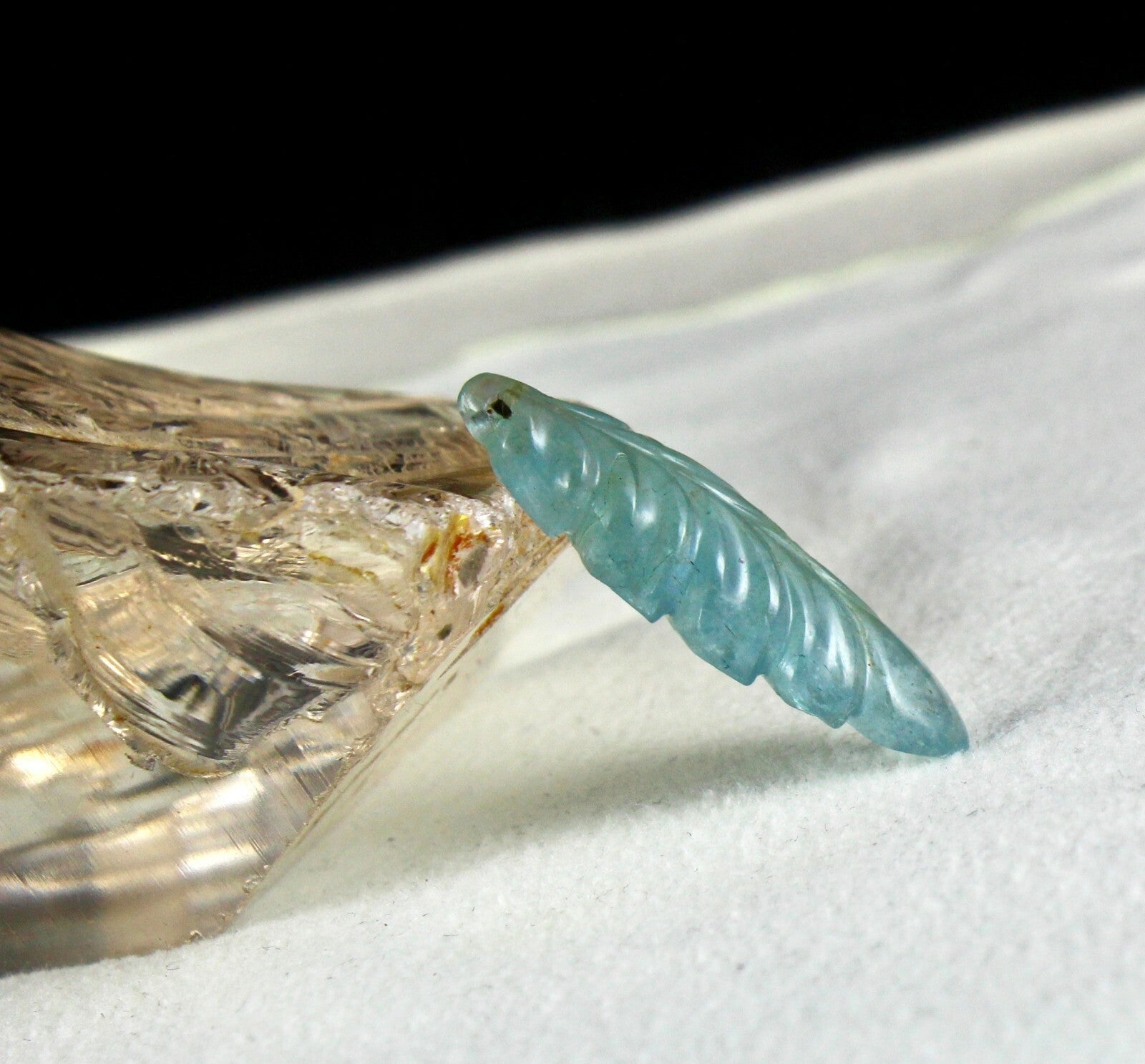 Natural Blue Aquamarine Carved Leaf Gemstone 21.84 Ct Drilled Loose For Pendant