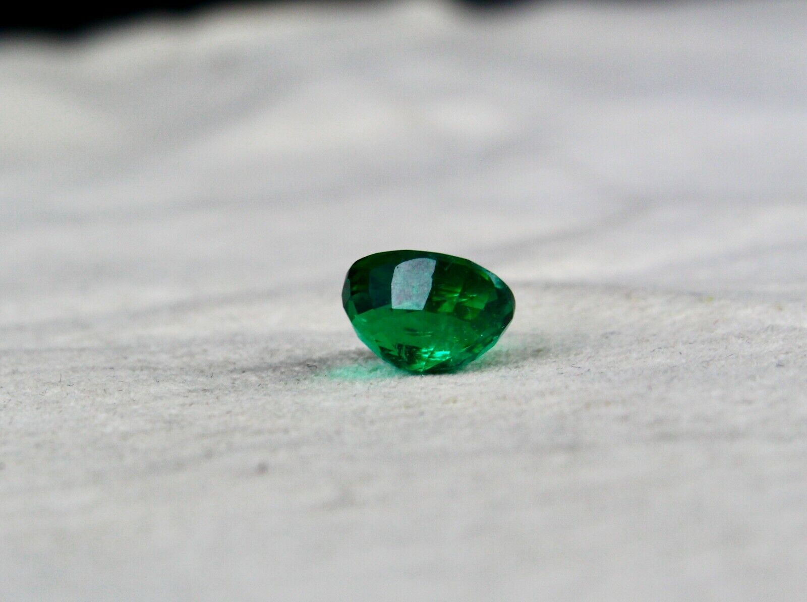 Top Natural Emerald Oval Cut 3.86 Carats 11X8mm Precious Gemstone Ring Pendant