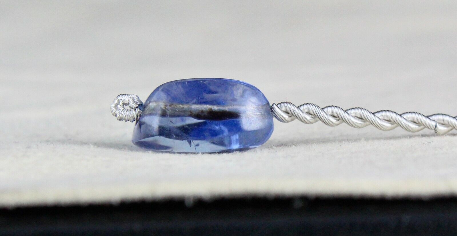 15x12 MM NATURAL BLUE SAPPHIRE BEAD NUGGET 12.41 CTS GEMSTONE DESIGNING PENDANT