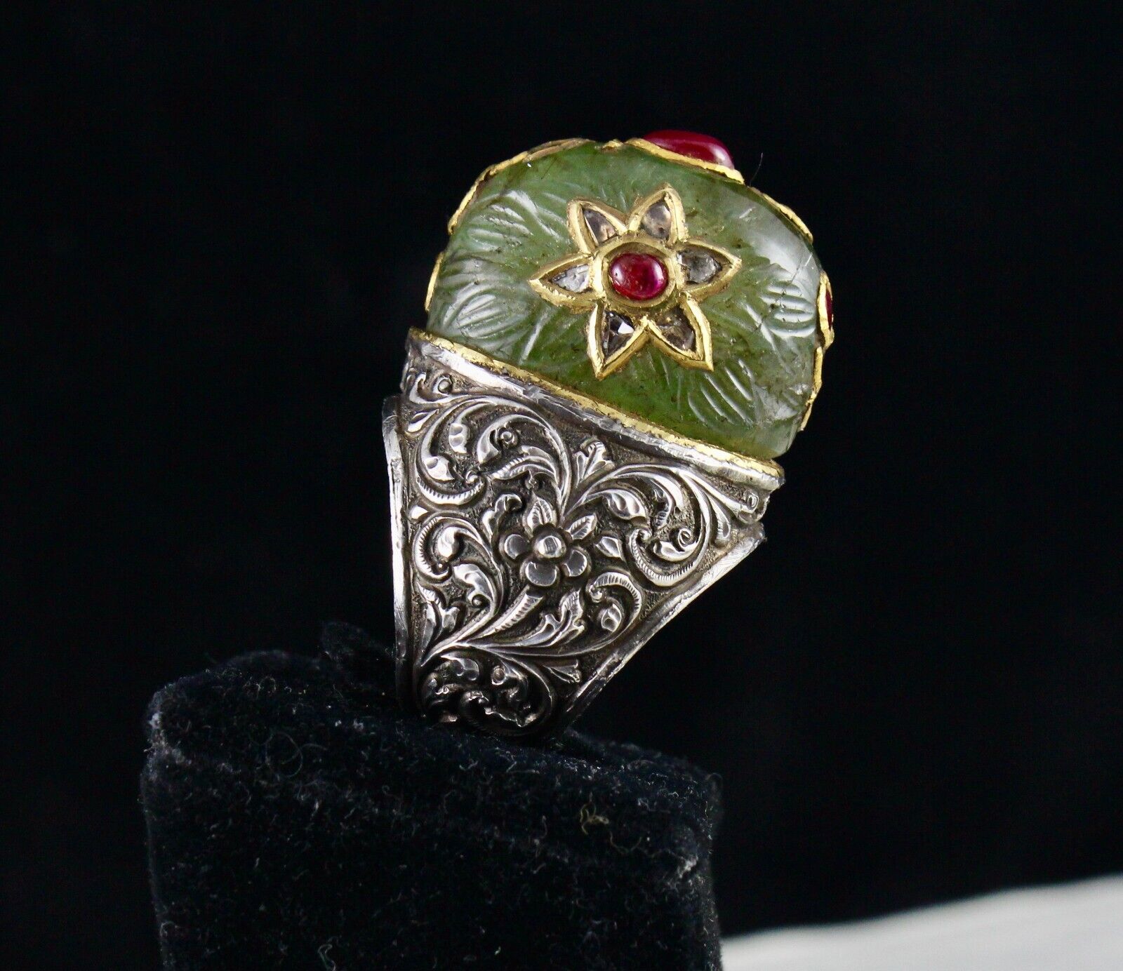 ANTIQUE COLOMBIAN EMERALD CARVED RUBY DIAMOND GOLD JADAU LADIES 925 SILVER RING